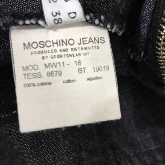 Moschino Capri Jeans - Picture 7 of 7